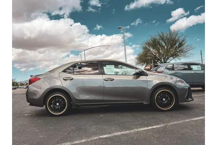 $15997 : Toyota Corolla 2018 L 4dr Se image 2