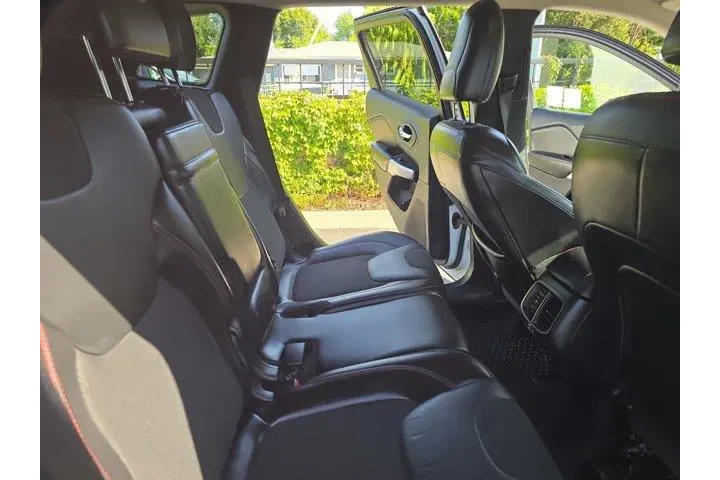 $16995 : Jeep Cherokee 2018 4x4 Trail image 10