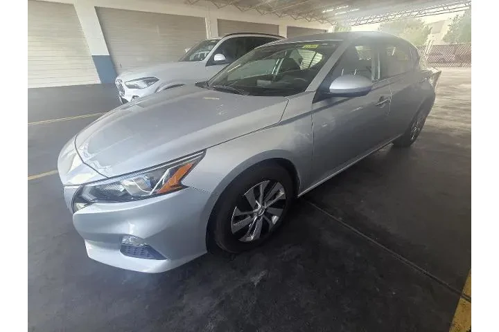 $15950 : Nissan Altima 2020 2.5 S 4dr image 9