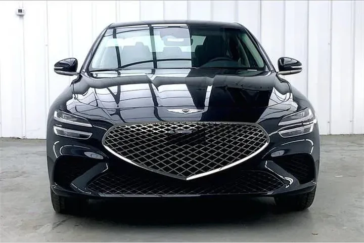 $36490 : Genesis G70 2025 AWD 2.5T St image 3