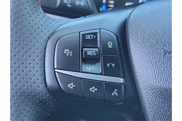 $23225 : Ford Escape 2024 ST-Line 4dr image 8