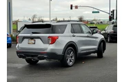 $30989 : Ford Explorer 2022 AWD XLT 4 thumbnail