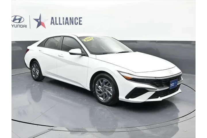 $22998 : Hyundai ELANTRA 2024 SEL 4dr image 10