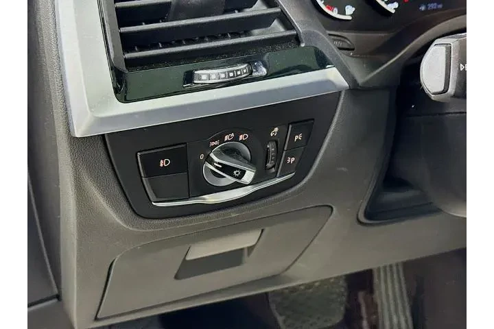 $18800 : BMW X3 2019 sDrive30i 4dr Sp image 10