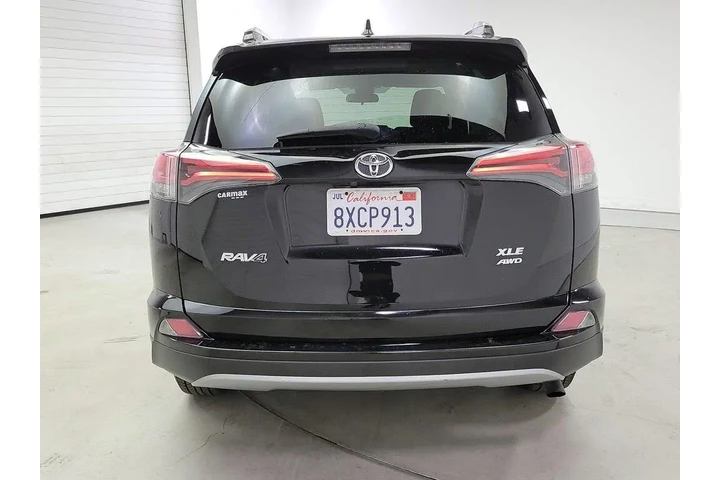 $21998 : Toyota RAV4 2017 AWD XLE 4dr image 6