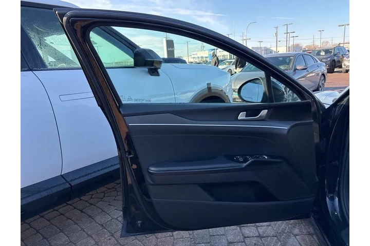 $20499 : 2021 K5 GT-Line image 10