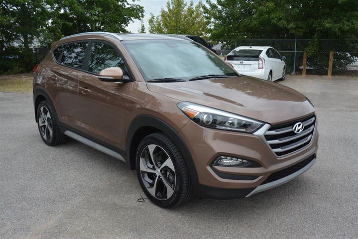 2017 TUCSON Sport image 10