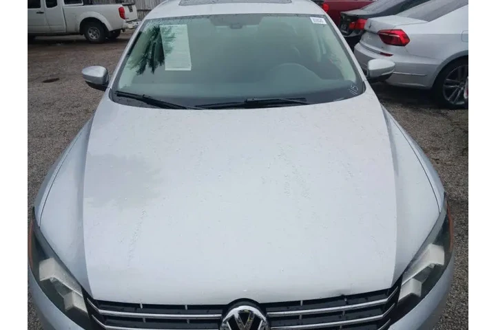 $7995 : 2013 Passat SEL Premium image 4