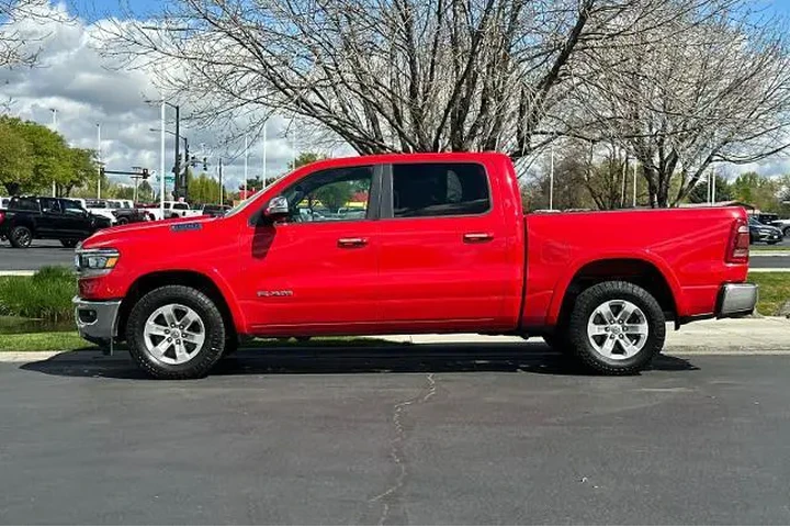 $36995 : Ram 1500 2022 4x4 Laramie 4d image 5