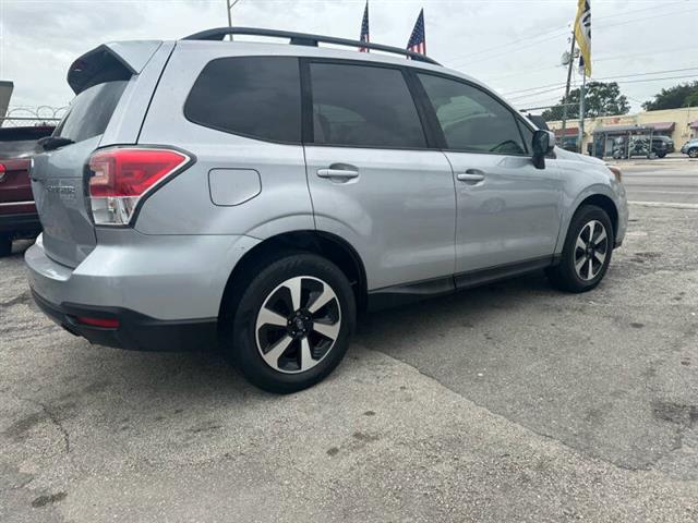 $9875 : 2017 Forester 2.5i Premium image 7