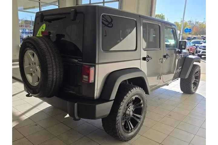 Jeep Wrangler JK Unlimited 2 image 9