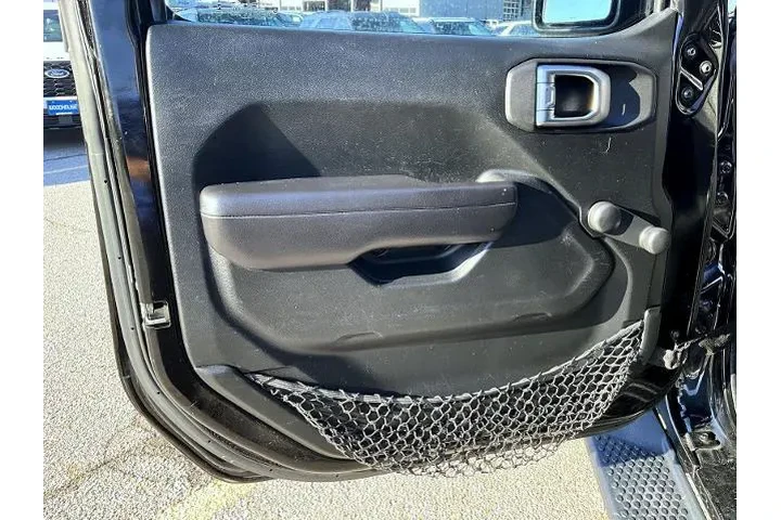 $20495 : Jeep Wrangler Unlimited 2020 image 9