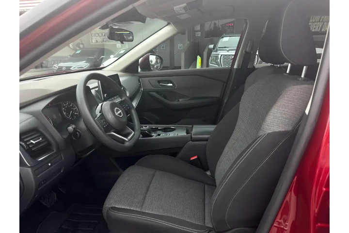 2023 Rogue SV image 7