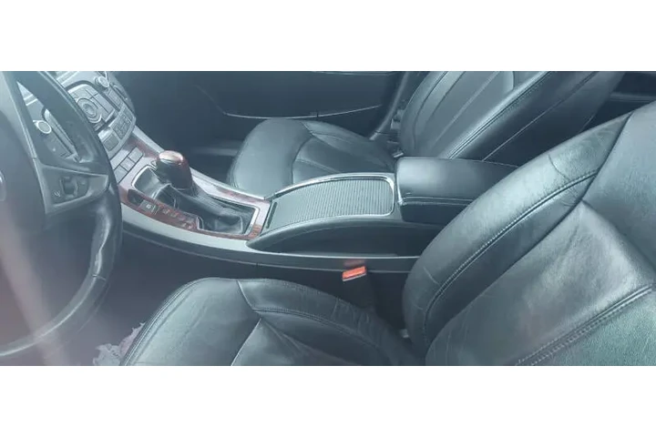 $8995 : 2013 LaCrosse Leather image 4