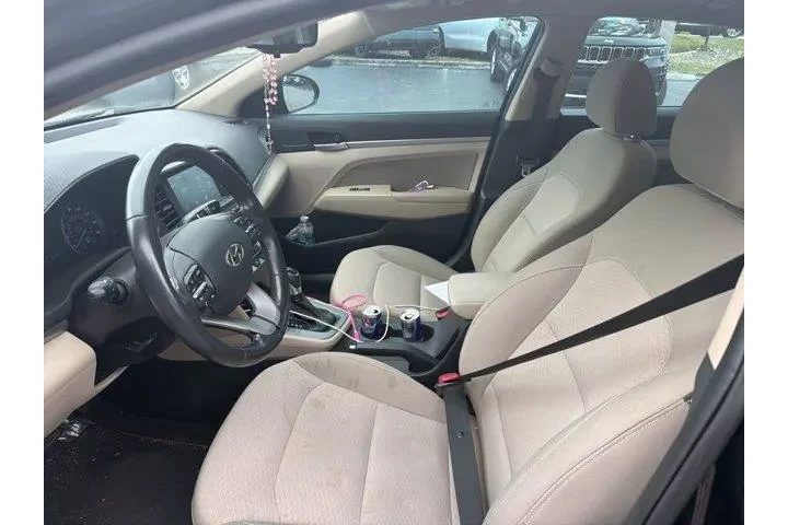 $9989 : Hyundai ELANTRA 2020 Value E image 6