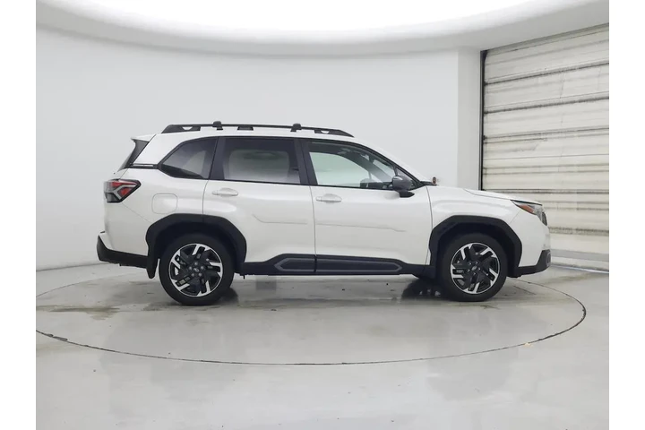 $35998 : Subaru Forester 2025 AWD Lim image 7