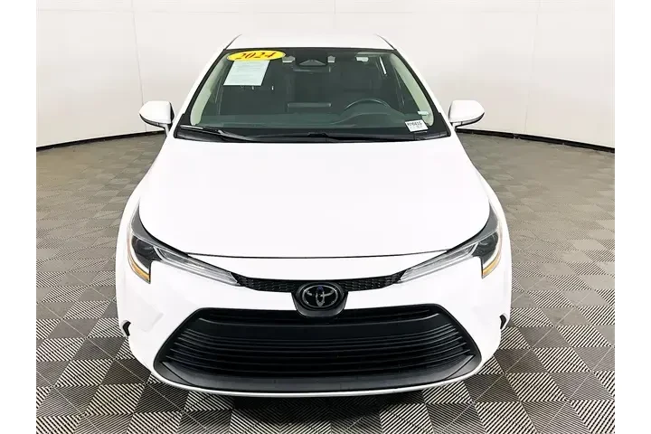 $19800 : Toyota Corolla 2024 LE 4dr S image 2
