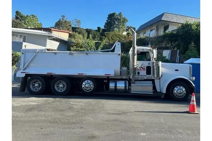 DEMOLICIONES LOS PROFESIONALES image 7