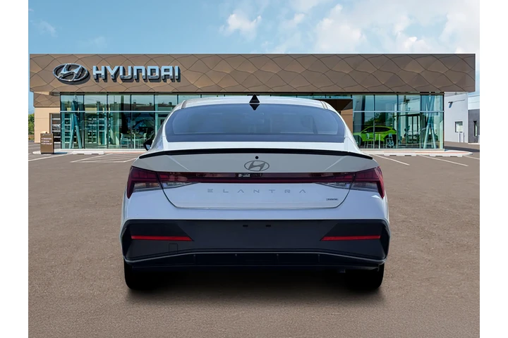 $27920 : Hyundai ELANTRA Hybrid 2026 image 6