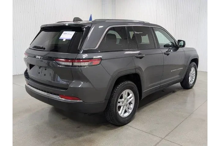 $31326 : Jeep Grand Cherokee 2024 4x4 image 6