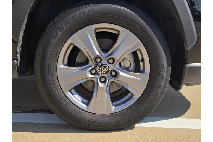 $26490 : Toyota RAV4 2024 XLE 4dr SUV image 10