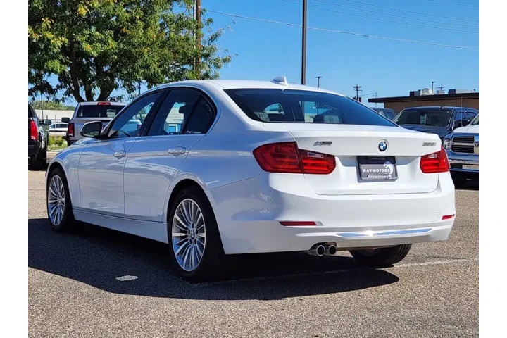 $12975 : 2014 BMW 3 Series 328i xDrive image 9