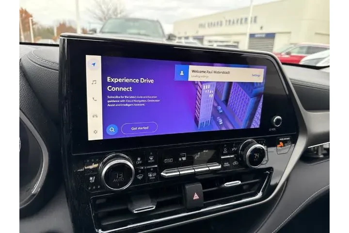 $39459 : Toyota Highlander 2023 AWD L image 9