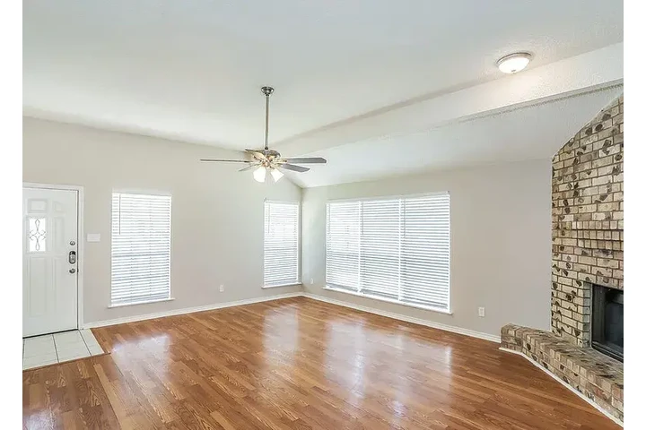 $1200 : HOUSE FOR RENT IN HOUSTON TX image 6