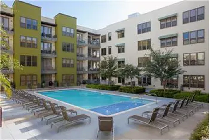 $1900 : Rental property with 0 bedro image 5