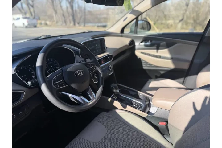 $11999 : 2019 Santa Fe SE 2.4L image 9