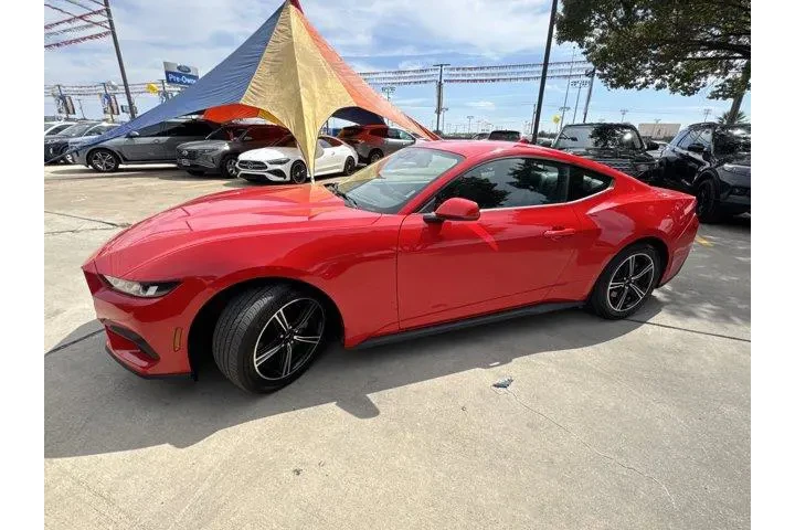 $30988 : Ford Mustang 2024 EcoBoost P image 9