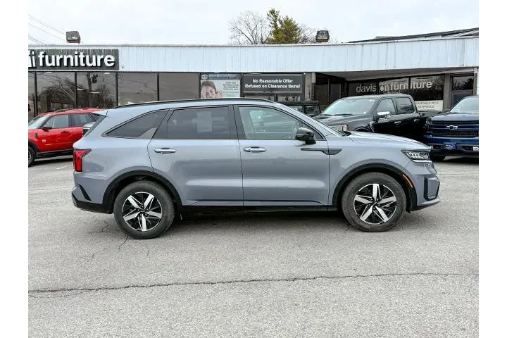 $26322 : Kia Sorento 2023 S 4dr SUV image 7