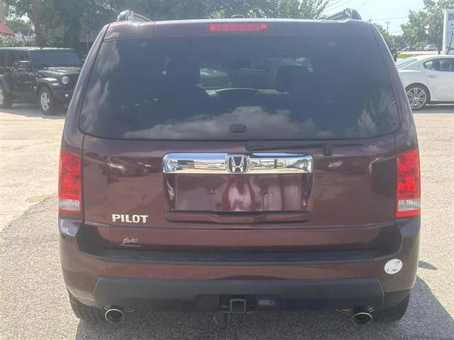 $11990 : 2011 HONDA PILOT image 6