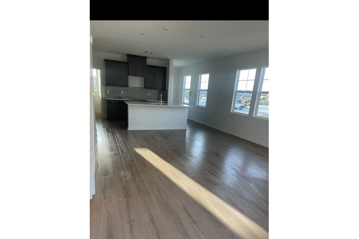 L.mendez cleaning llc image 2