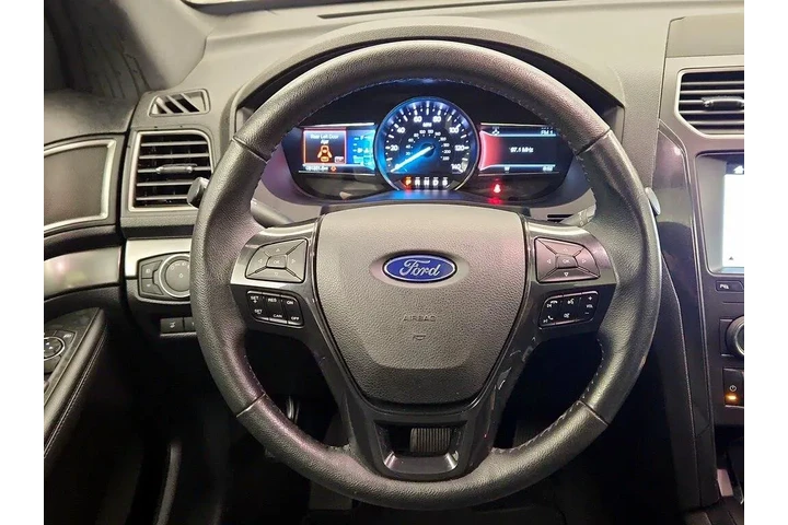 $18998 : Ford Explorer 2019 AWD XLT 4 image 10