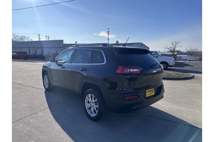 $8500 : 2018 Cherokee Latitude image 5