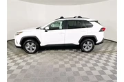 $39900 : Toyota RAV4 2025 AWD XLE 4dr thumbnail