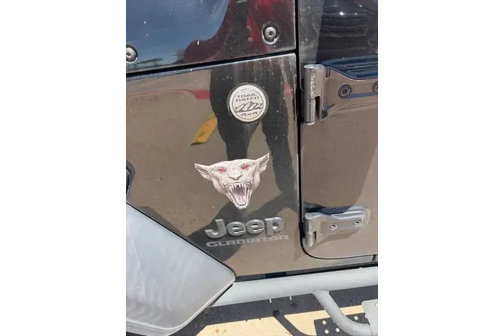 $23569 : Jeep Gladiator 2020 4x4 Spor image 5