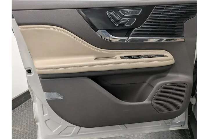 $29900 : Lincoln Corsair 2022 AWD Sta image 8