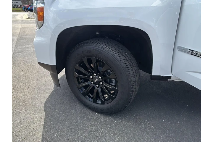 $30000 : 2022 Canyon 2WD Elevation image 5