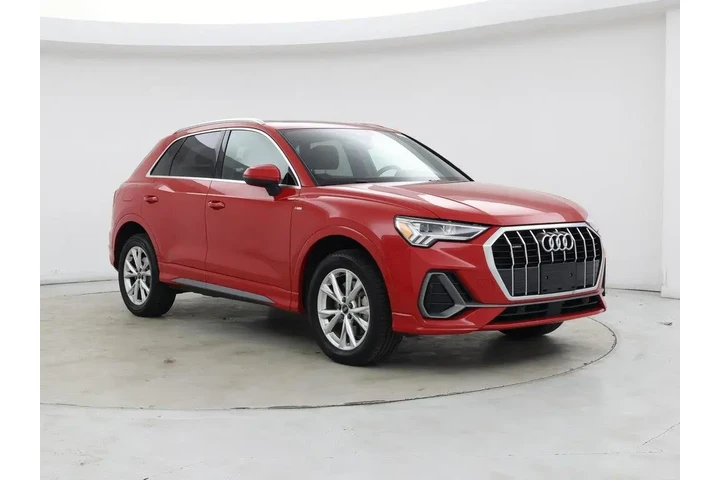 $25998 : Audi Q3 2024 AWD quattro S l image 1