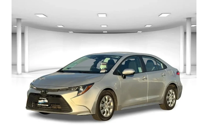 $18735 : Toyota Corolla 2024 LE 4dr S image 2