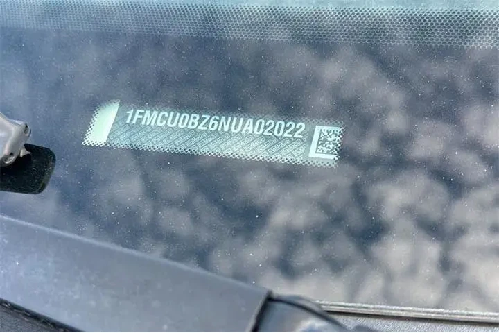 $18995 : Ford Escape Hybrid 2022 SE 4 image 3