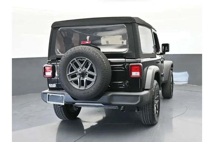 $29700 : Jeep Wrangler 2024 4x4 Sport image 5
