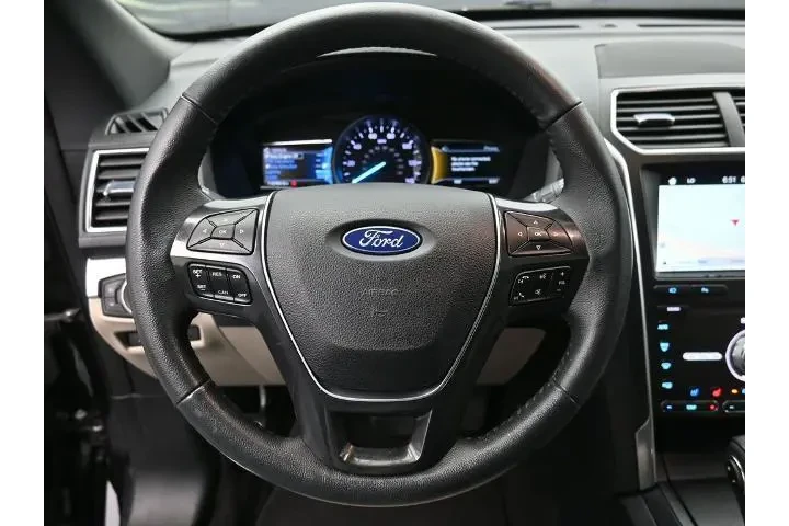 $17999 : Ford Explorer 2019 AWD Limit image 7