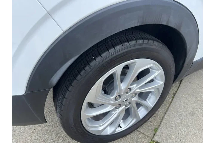 $17995 : 2023 Bolt EUV LT image 9