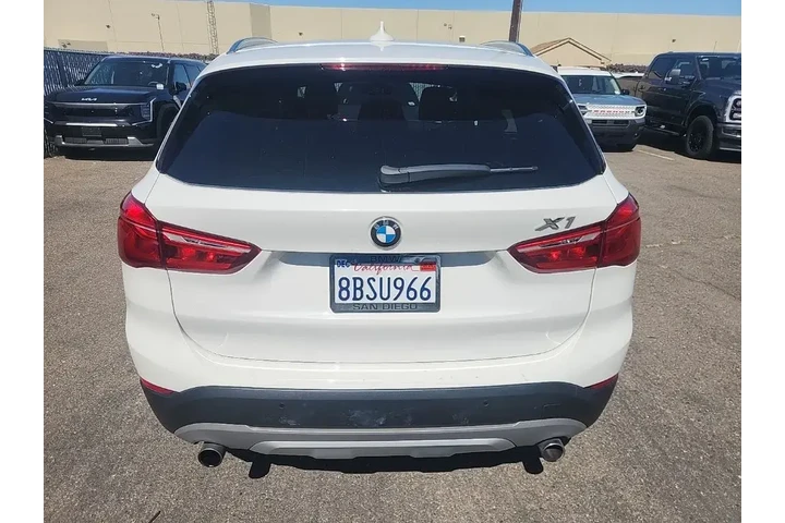 $13691 : BMW X1 2018 sDrive28i 4dr SU image 10