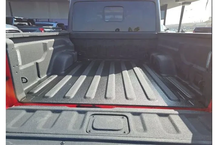 $29000 : Jeep Gladiator 2023 4x4 Spor image 6