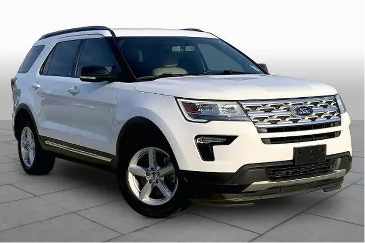 $8892 : Ford Explorer 2018 XLT 4dr S image 2