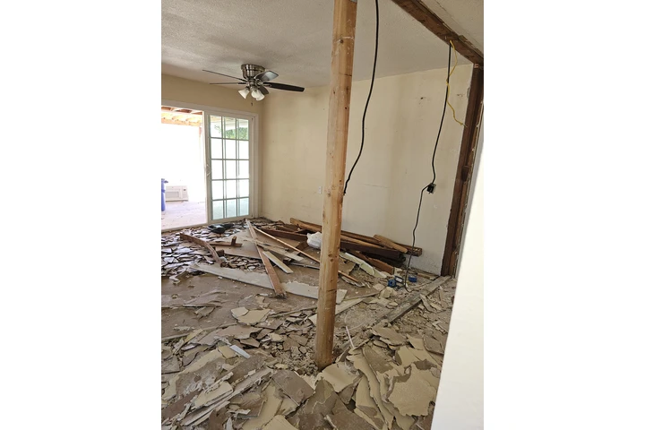 Demolition and Hauling. image 4